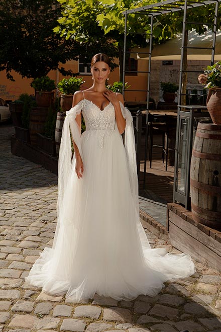 904-1-Wedding-dress-Lady-Di-Bride-1