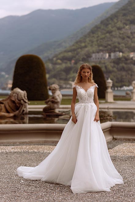 1022-1-Lady-Di-Bride-wedding-dress